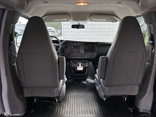 Chevrolet Express Cargo WT 2026