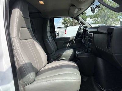 Chevrolet Express Cargo WT 2026