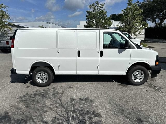 Chevrolet Express Cargo WT 2026