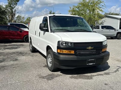 Chevrolet Express Cargo WT 2026