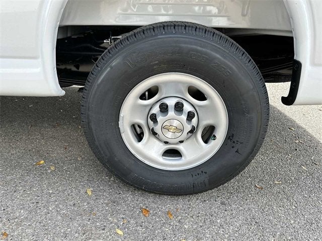 Chevrolet Express Cargo 2500 WT 2026