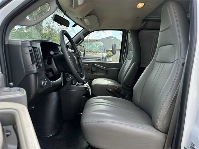 Chevrolet Express Cargo 2500 WT 2026