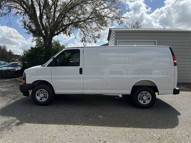 Chevrolet Express Cargo 2500 WT 2026