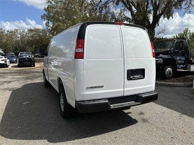 Chevrolet Express Cargo 2500 WT 2026