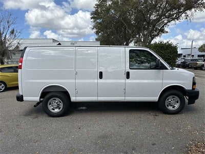 Chevrolet Express Cargo 2500 WT 2026