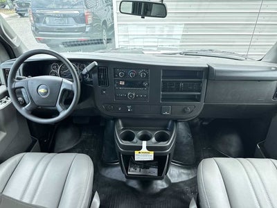 Chevrolet Express Cargo WT 2026