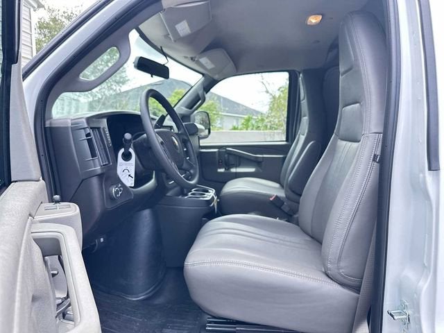 Chevrolet Express Cargo WT 2026