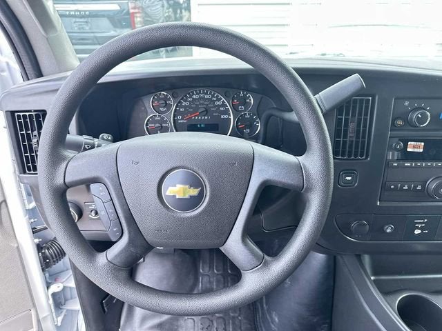 Chevrolet Express Cargo WT 2026