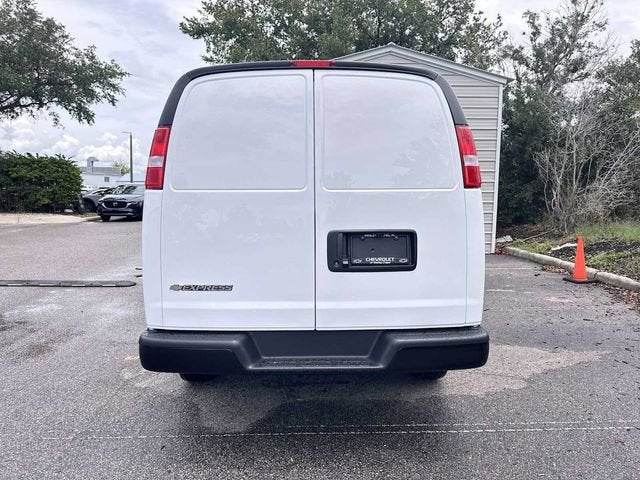 Chevrolet Express Cargo WT 2026