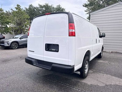 Chevrolet Express Cargo WT 2026