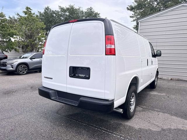 Chevrolet Express Cargo WT 2026