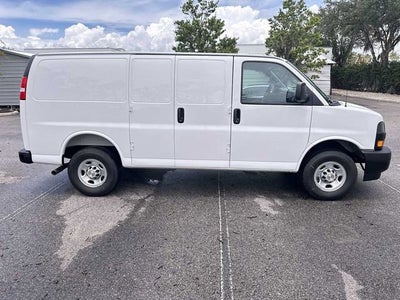Chevrolet Express Cargo WT 2026
