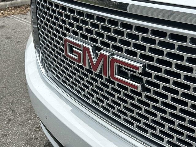 GMC Yukon Denali 2017