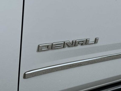GMC Yukon Denali 2017