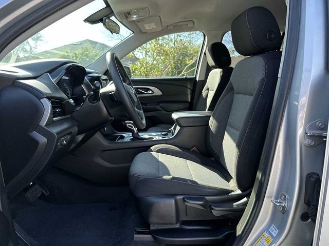 Chevrolet Traverse LS 2021