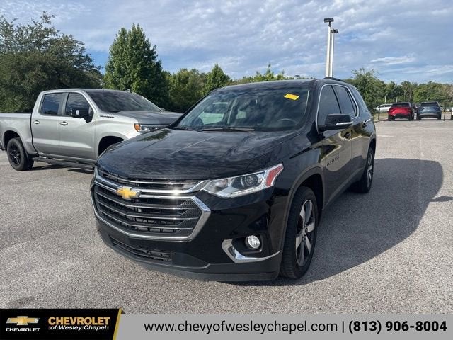 Chevrolet Traverse LT con tapicería de cuero 2019