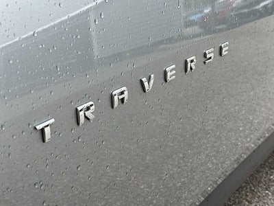 Chevrolet Traverse LT con tapicería de cuero, 2023
