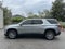 Chevrolet Traverse LT con tapicería de cuero, 2023