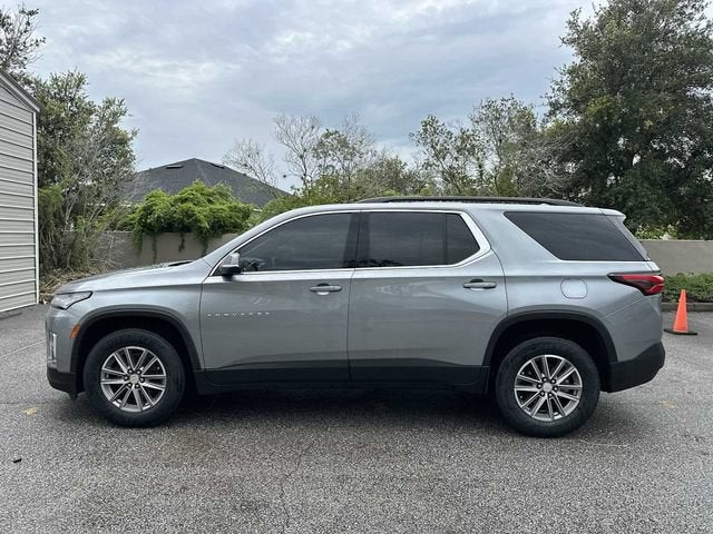Chevrolet Traverse LT con tapicería de cuero, 2023