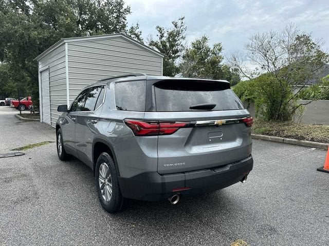 Chevrolet Traverse LT con tapicería de cuero, 2023