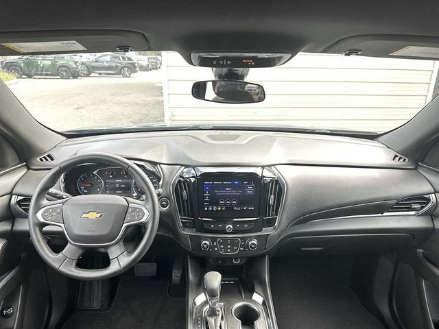Chevrolet Traverse LT 2023 con tapicería de tela