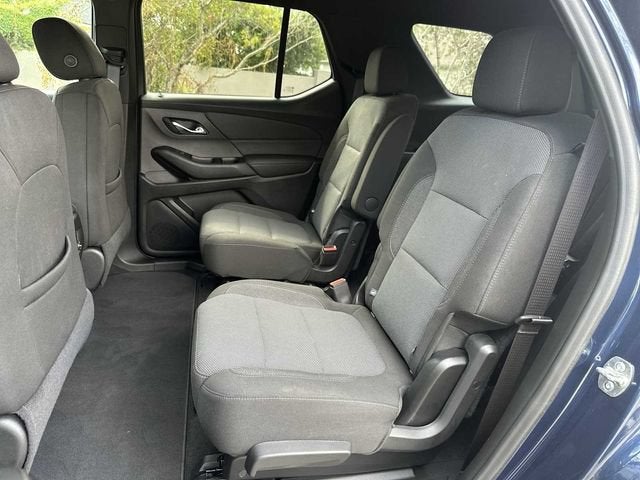 Chevrolet Traverse LT 2023 con tapicería de tela