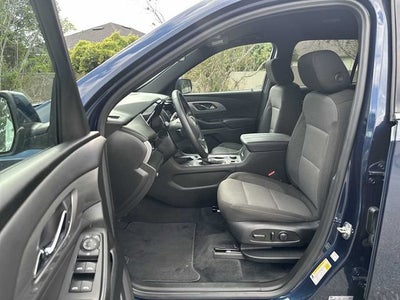 Chevrolet Traverse LT 2023 con tapicería de tela