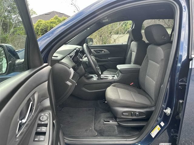Chevrolet Traverse LT 2023 con tapicería de tela