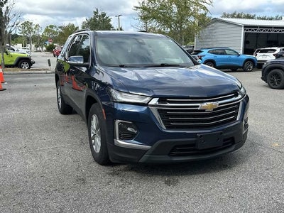 Chevrolet Traverse LT 2023 con tapicería de tela
