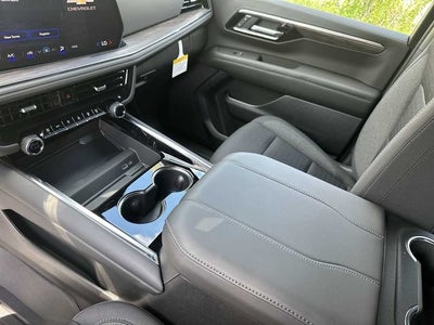 Chevrolet Suburban LS 2026