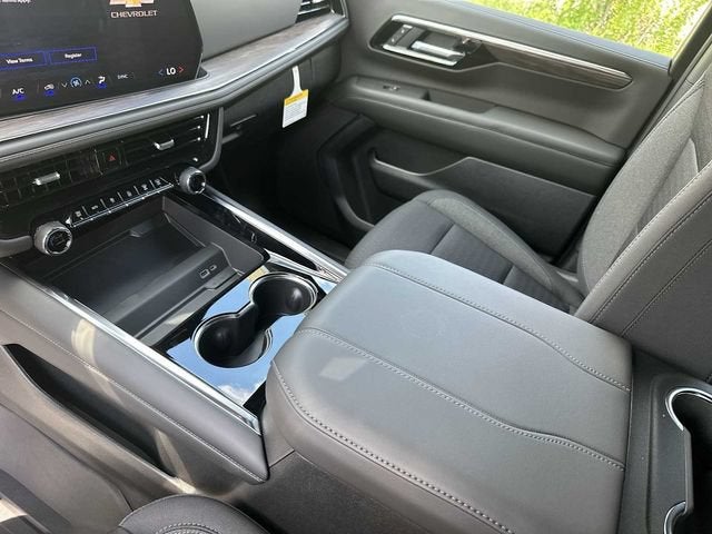 Chevrolet Suburban LS 2026