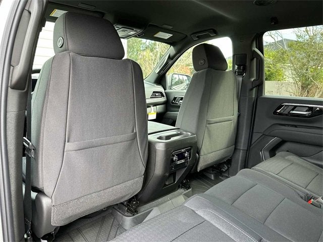 Chevrolet Suburban LS 2026