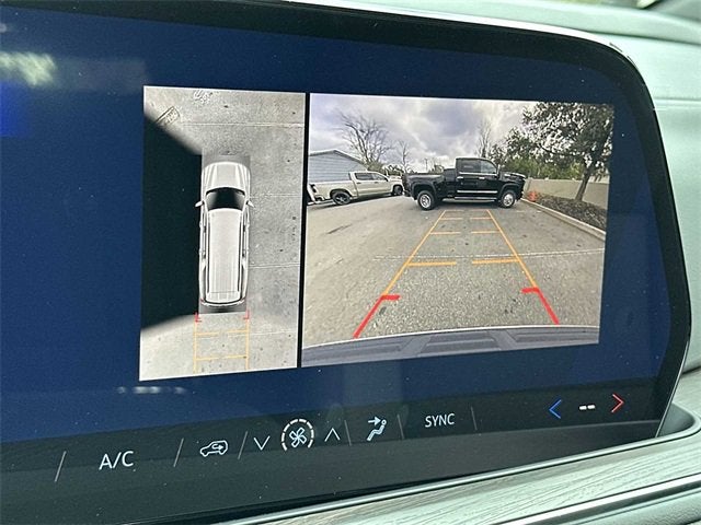 Chevrolet Suburban LS 2026