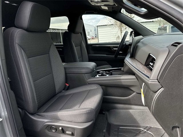 Chevrolet Suburban LS 2026