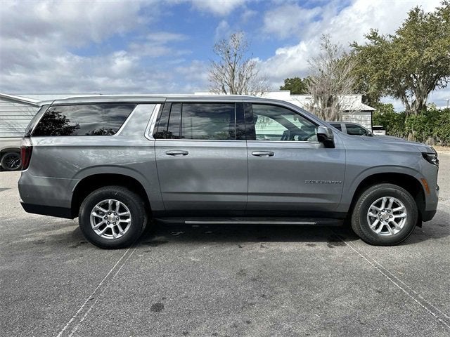 Chevrolet Suburban LS 2026