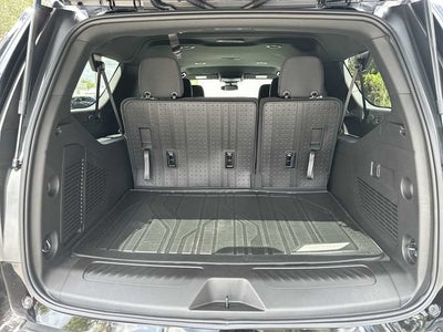 Chevrolet Suburban LS 2026