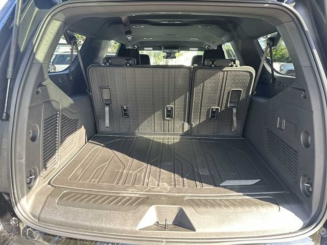 Chevrolet Suburban LS 2026