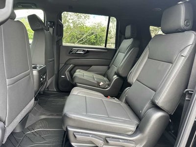 Chevrolet Suburban Z71 2026