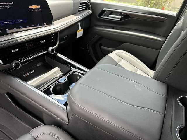 Chevrolet Suburban Z71 2026