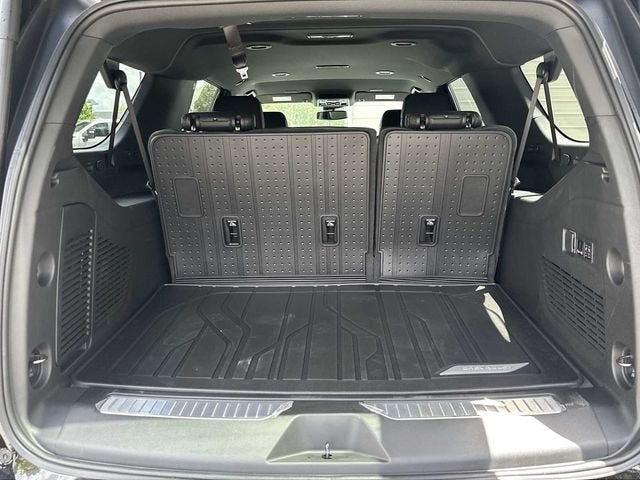 Chevrolet Suburban Z71 2026