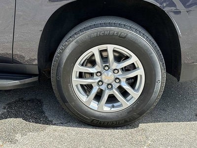 Chevrolet Suburban LT 2024