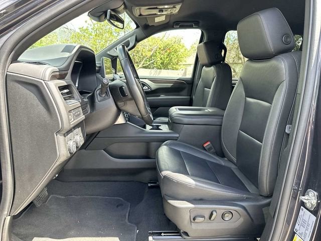 Chevrolet Suburban LT 2024