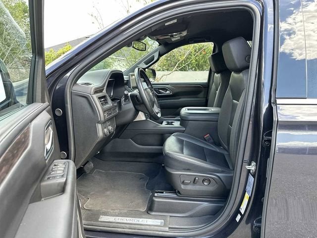 Chevrolet Suburban LT 2024