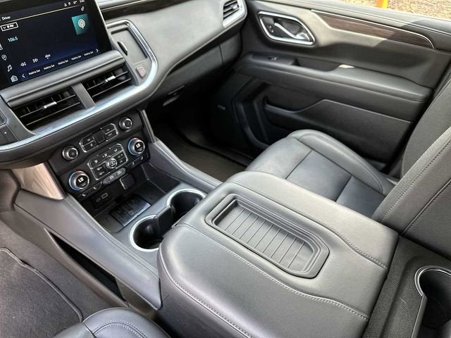 Chevrolet Suburban LT 2024