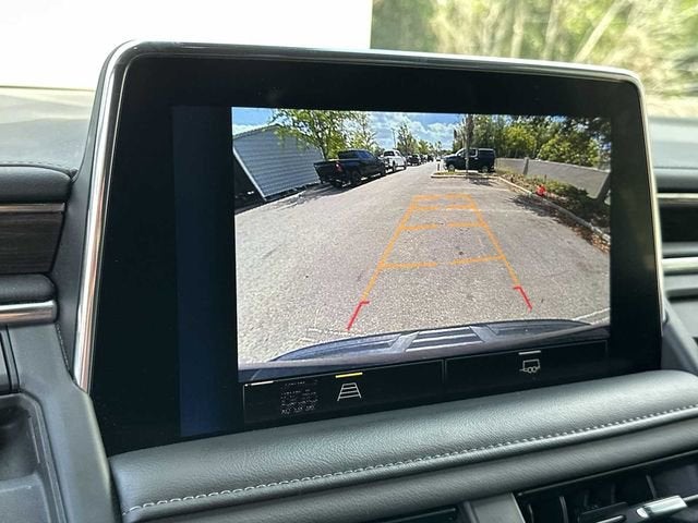 Chevrolet Suburban LT 2024