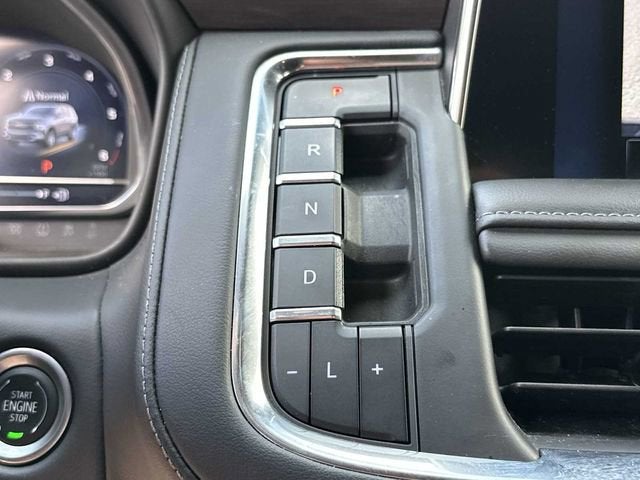 Chevrolet Suburban LT 2024