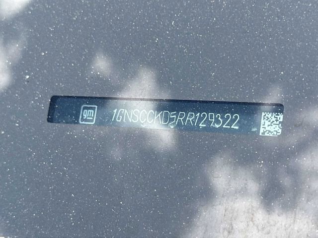 Chevrolet Suburban LT 2024