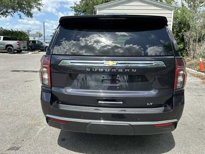 Chevrolet Suburban LT 2024
