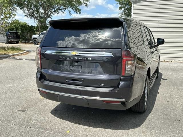 Chevrolet Suburban LT 2024