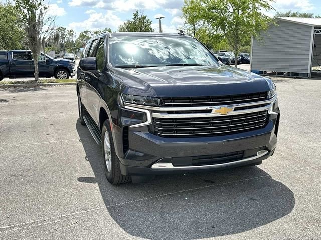 Chevrolet Suburban LT 2024